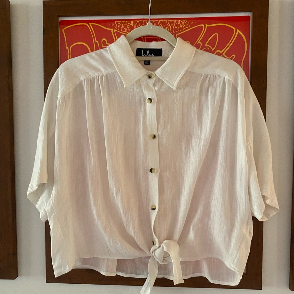 Lulus white tie front shirt